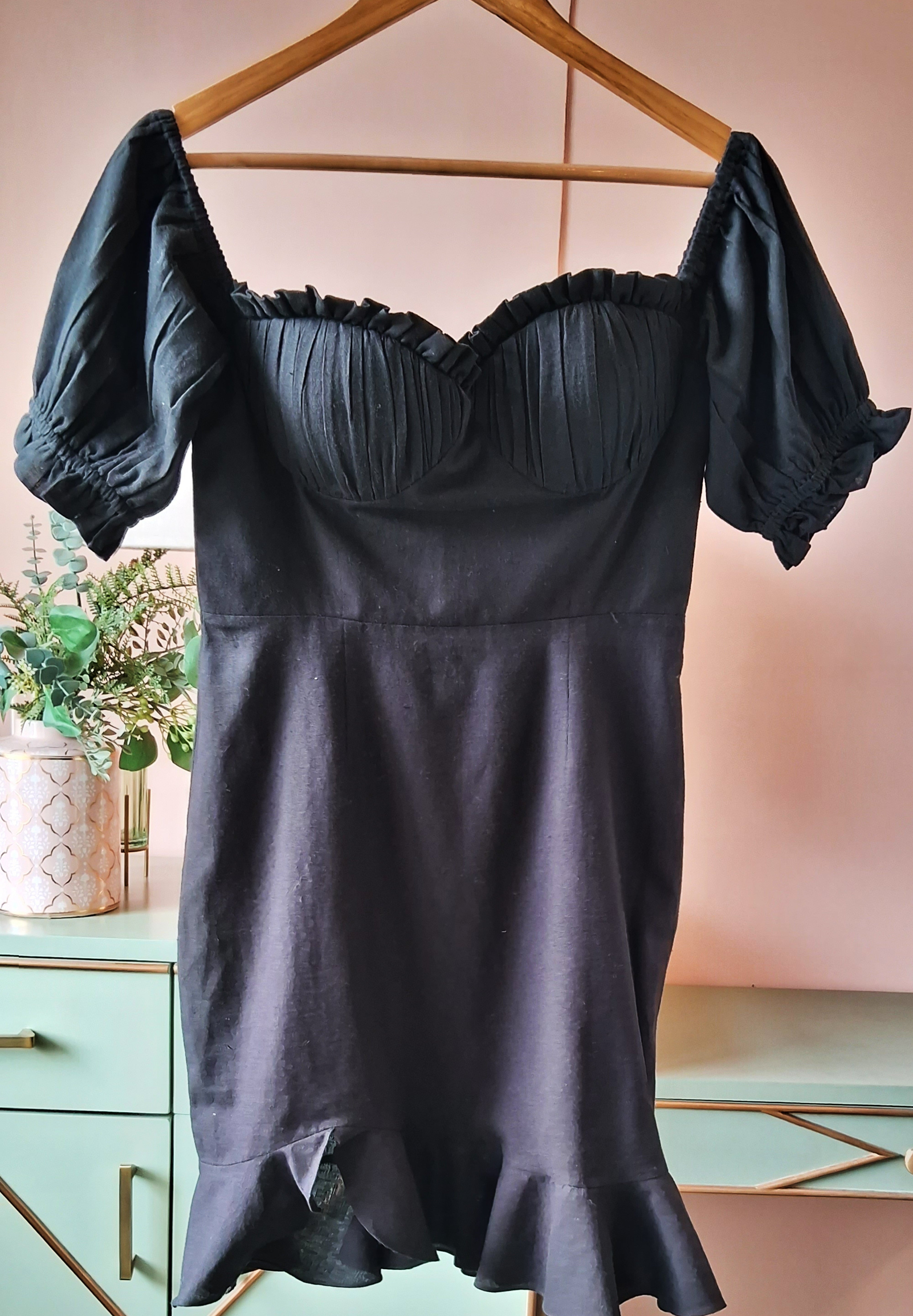 Black Off-Shoulder Dress (PL-52)