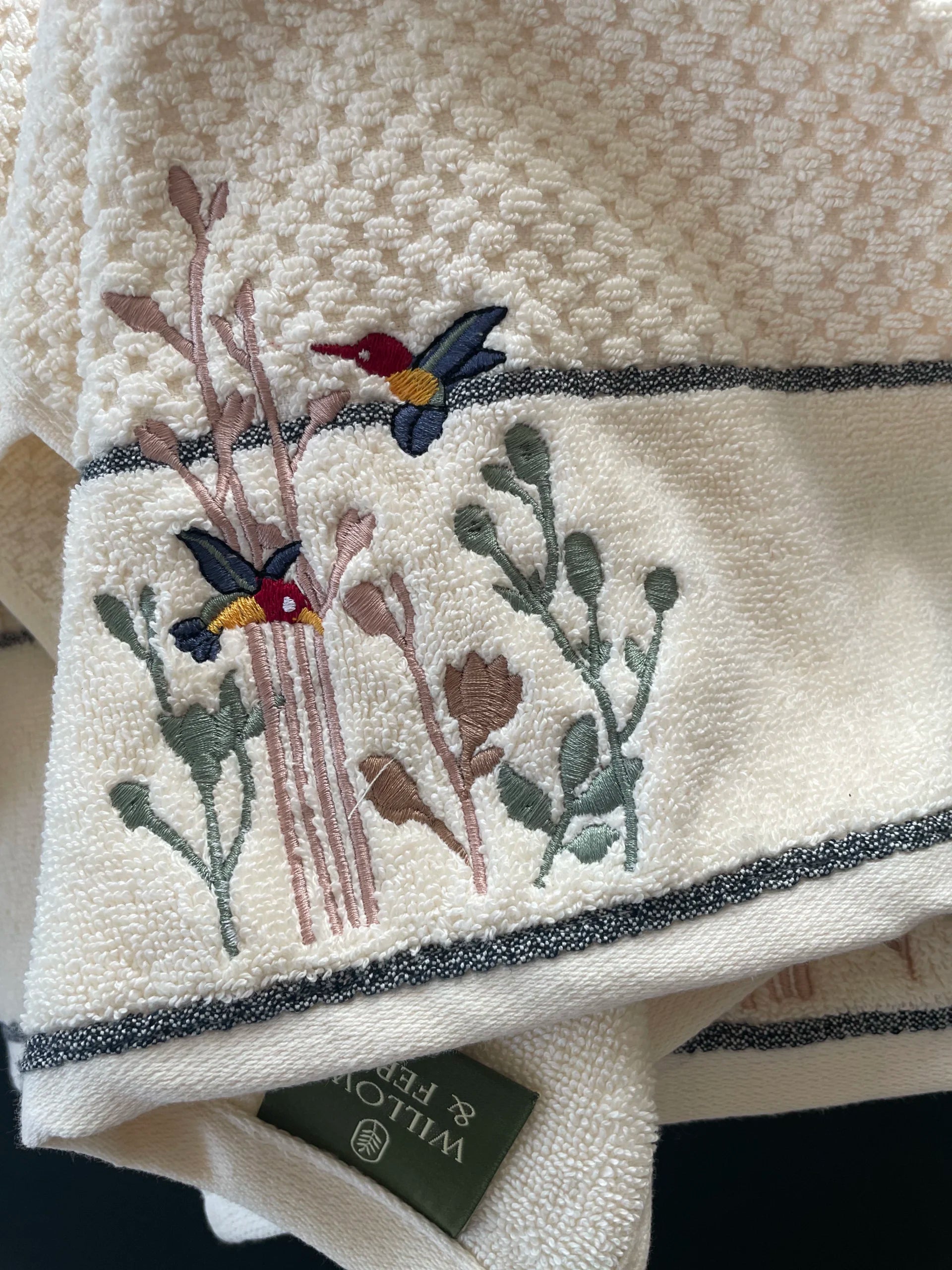 Premium Cotton Embroidered Spring Birds Towel Set.