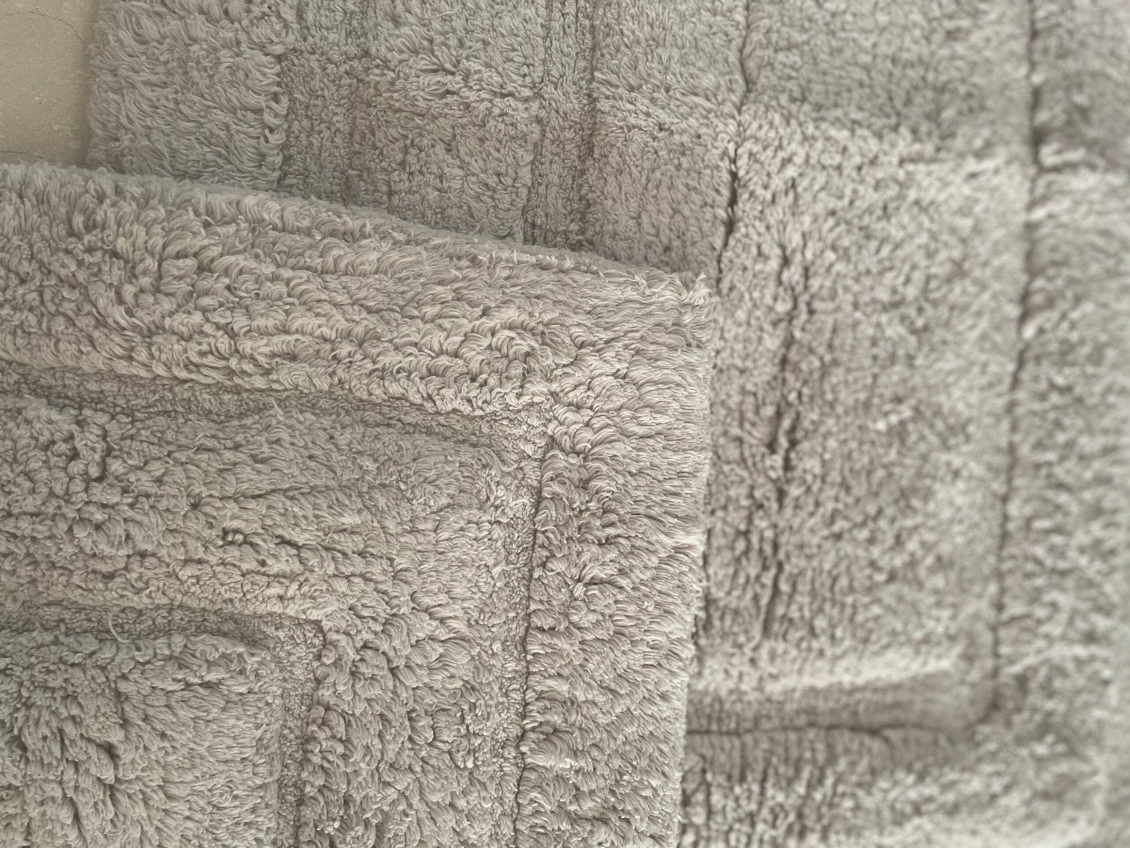 Silver Grey Premium Bath Rugs