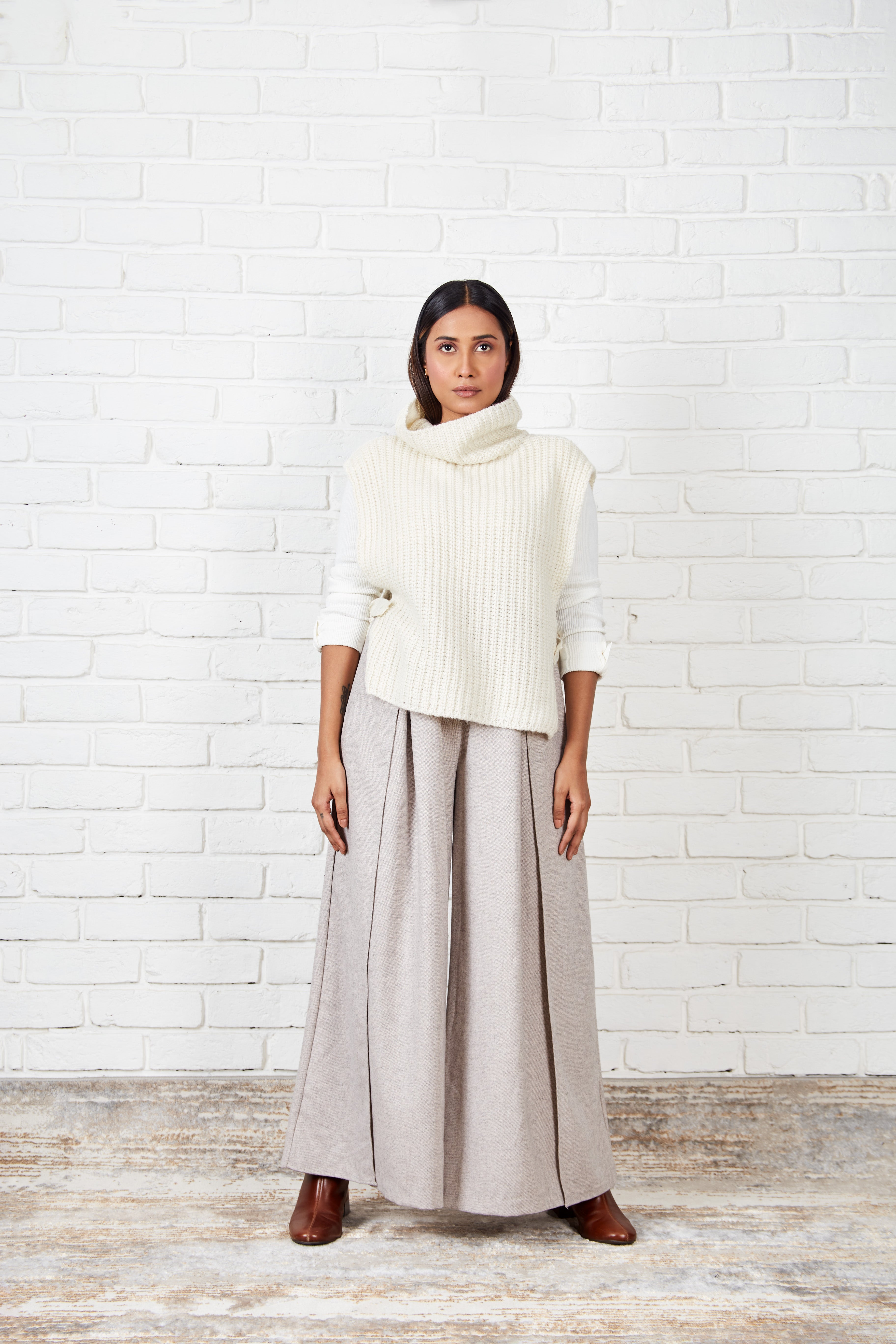 Soft Wool Flared Pants
