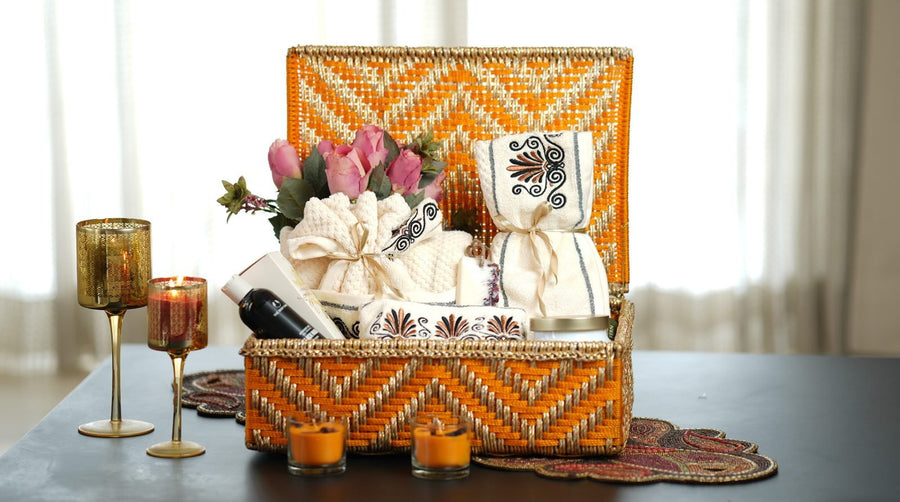 Lid Basket Gift Hamper